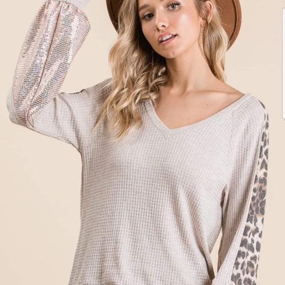 Leopard & Sequin Balloon Sleeve Top - Picture 1 of 3